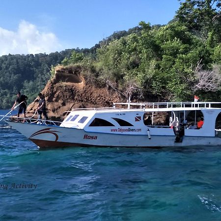 Cocotinos Lembeh A Boutique Dive Lodge Bitung Exterior foto